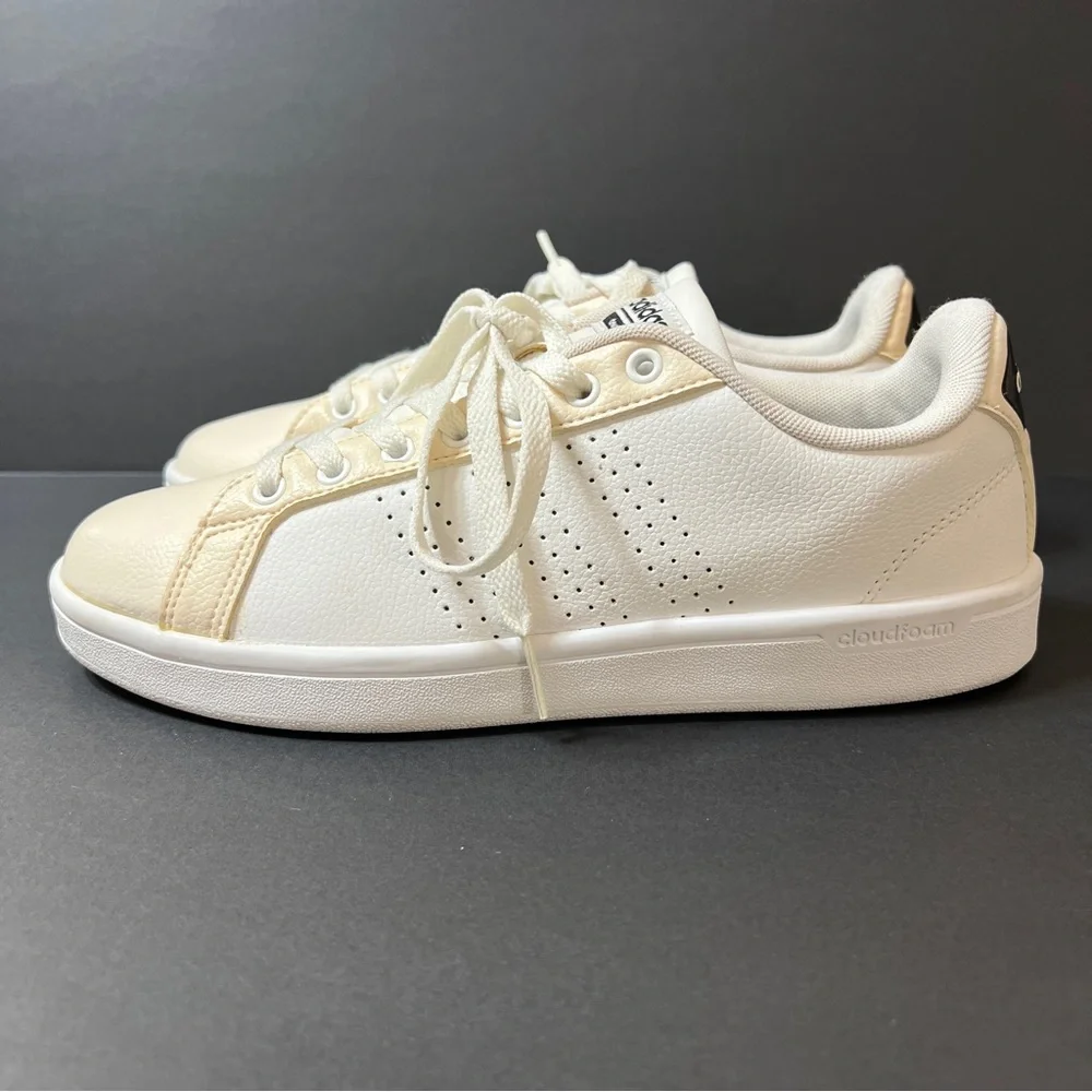 Adidas‎ Advantage Women Size 8
